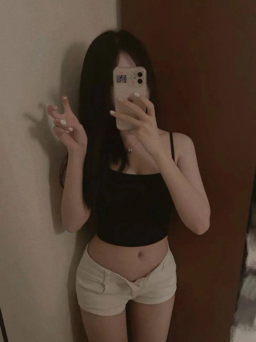 Iaunib's tweet photo. น่ารักไม่พอ น่าล่ออีกต่างหาก #เชียงใหม่ #ดอยสุเทพ https://t.co/XbKKlameBe