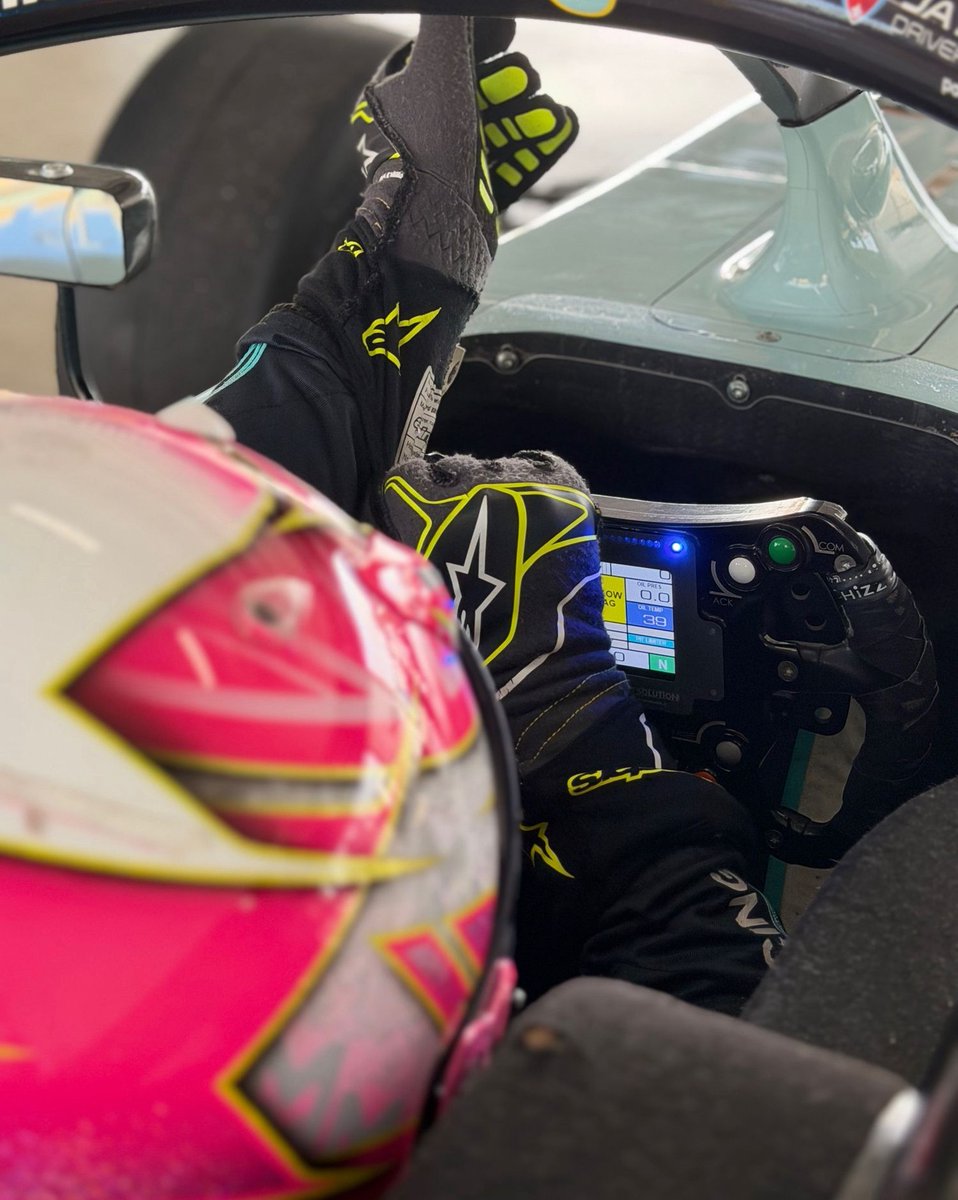 LoganSchlesser's tweet photo. What a weekend at my first USF Juniors race in Miami. P4 in Race 1 became P10 after a penalty. A puncture ended Race 2 in P19. Started P14 in Race 3, finished P4 and earned the Tilton Hard Charger award. Lots to learn and build https://t.co/gYzzH4DNj6
