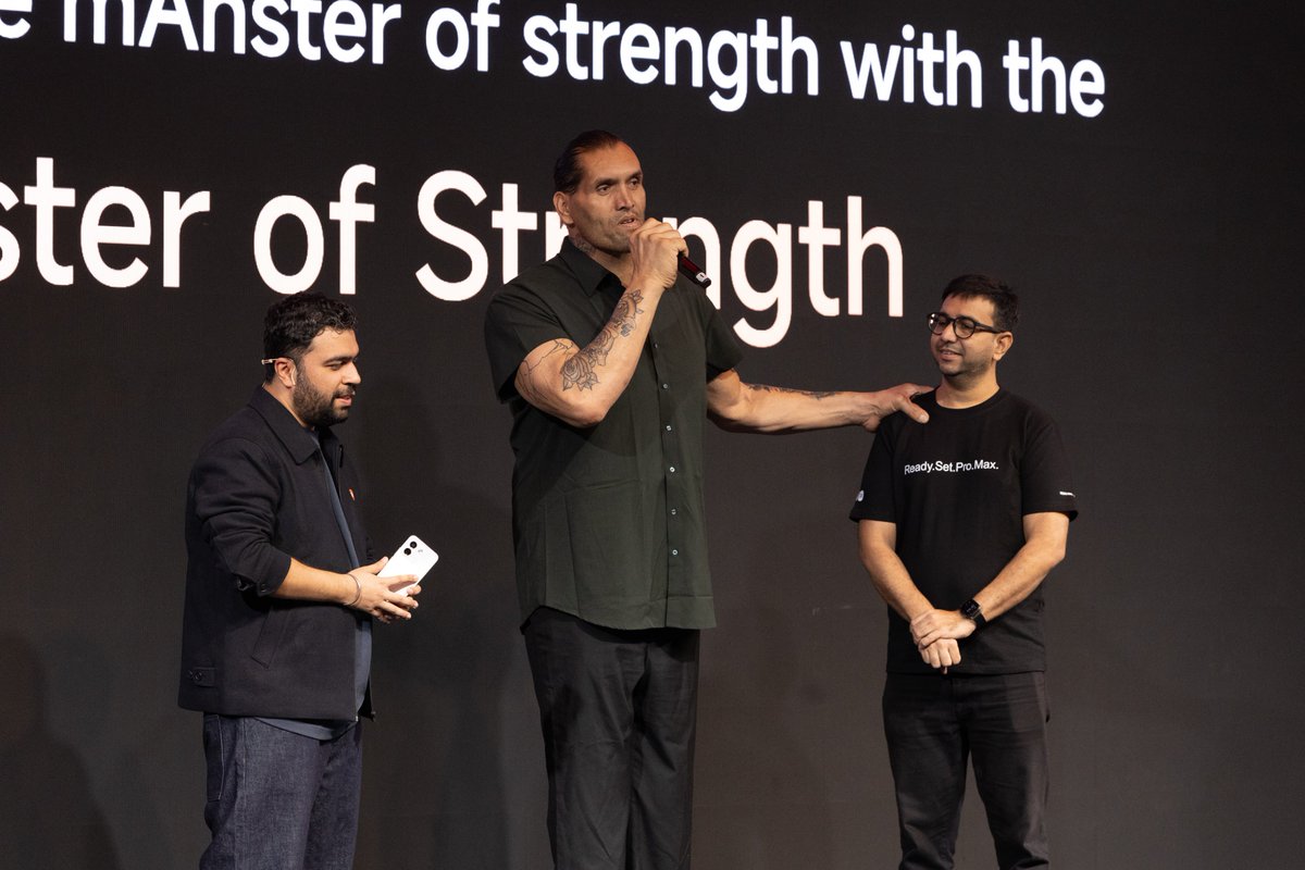 Iamnil7's tweet photo. @XiaomiIndia @mathursudhin @RedmiIndia @gautmeluv Then came #REDMINote17ProSeries! 🚀

@Ritij was, as always, full of energy. Loved his presentation.

Introducing The #GreatKhali to showcase the phone’s durability was truly the cherry on top! 🔥

And the #Rannvijay ad was too good

#REDMI (3/5) https://t.co/UzpYMAGfaO