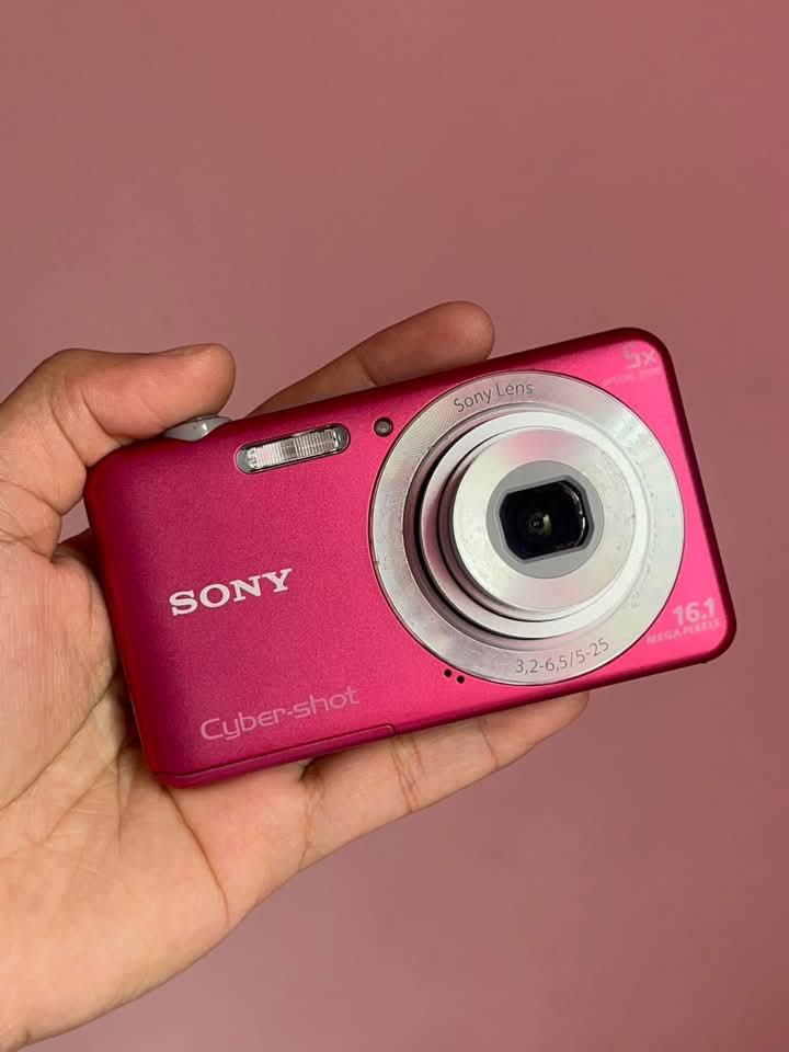 GiskaaAuliaaa's tweet photo. DIJUAL SONY CYBERSHOT DSC W-710 #zonauangㅤ#Sony  #710 #zonabelanja #KamerGenç  

Price? Dm https://t.co/toiOJIyw4Z