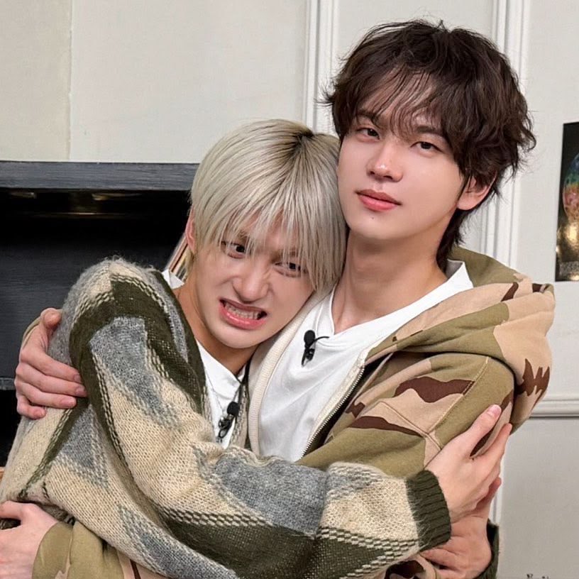 42_miio's tweet photo. 안녕하세욥.오랜만에복귀한고3사이입니다♡
저랑친구해주실분을찾고잇어욥.
반응주시면선팔걸게요♡(맞팔해주세욥)
제최애는멍삐즈입니다😽
.
#42트친소 #사이트친소 https://t.co/QejkbHemVI