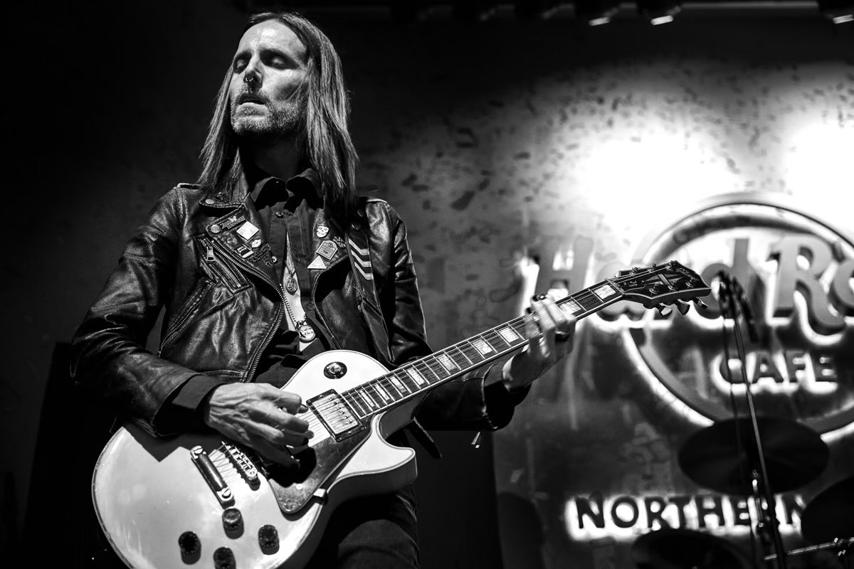 OfficialFilter's tweet photo. .@JonnyRadtke has been a vital member of FILTER for more than a decade. He is a sweetheart on and off the stage. Thank you Jonny for being a fantastic collaborator as well as a great friend. - Richard Patrick 

📸 Derick Smith https://t.co/cjVyAM42dc