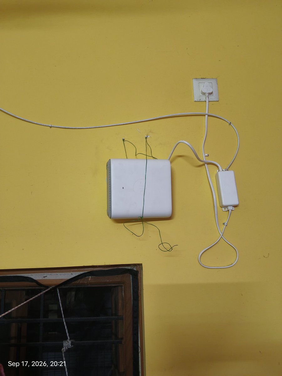 sanjoynag24's tweet photo. From 16th September 8pm jio fiber has no network. Address: Arrah more, Durgapur, West Bengal, 713212
@JioCare @reliancejio @JioHotstar @JioSaavn 
Please refund and take the router. https://t.co/Zk5m4FM0NI