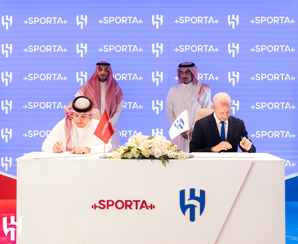 Alhilal_EN's tweet photo. Al-Hilal X Sporta 🤩💙

@SPORTA_FIT https://t.co/e29JjYaWY2