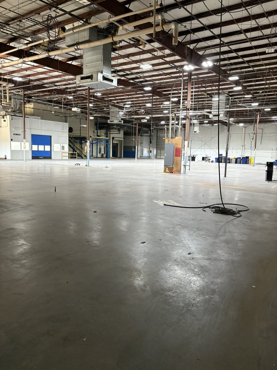 KennethCassel's tweet photo. can’t wait to fill this up with machines https://t.co/sH0vRAzuCk