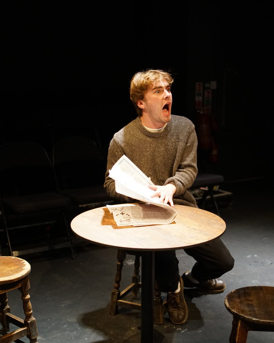 SwindonArtsCent's tweet photo. 👻 Check out these haunting production pictures from The Nag’s Head—a darkly funny tale of family, folklore and things that go bump in the night… 🍻

Do you dare enter Shireshire’s spookiest pub?
📍The Arts Centre
🎫Tue 20 Oct 2026 https://t.co/4cpci0lq4W
