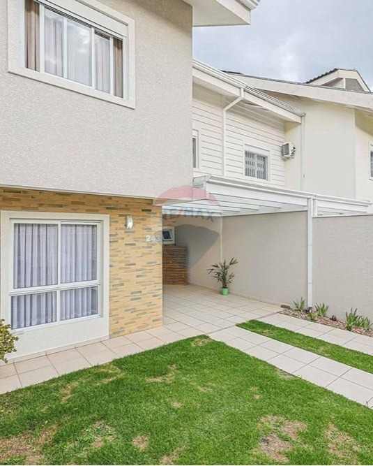 RoyceMileskm's tweet photo. Townhouse in Neoville, Curitiba: 141. 57m², built in 2015, move-in ready. 5 bedrooms, 2 parking spaces, private garden, gourmet area, equipped kitchen, AC, automated blinds. Financing accepted. R$940, 000. https://t.co/SO1GQcOUBE