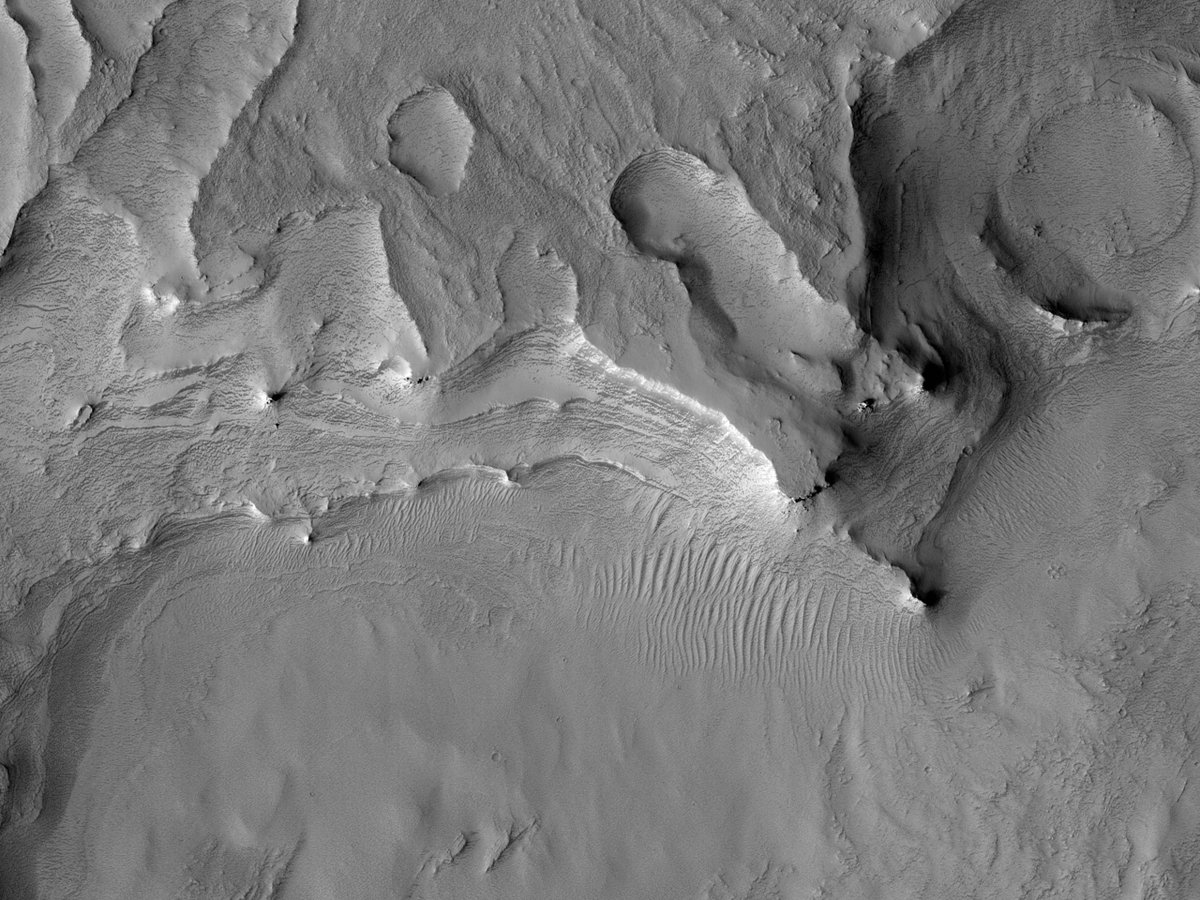 HiRISE tweet picture