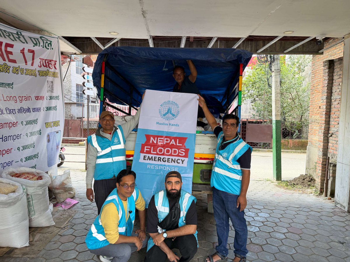 muslimhandsusa's tweet photo. Severe floods and landslides in Nepal have left families in urgent need. Muslim Hands USA, through our partner ILM, is providing hot meals, food supplies, and essential items to those affected.

Help provide emergency relief today. 

#MuslimHandsUSA https://t.co/A50WwaFMNs