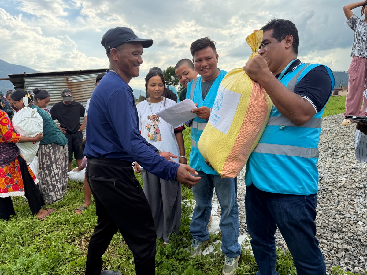 muslimhandsusa's tweet photo. Severe floods and landslides in Nepal have left families in urgent need. Muslim Hands USA, through our partner ILM, is providing hot meals, food supplies, and essential items to those affected.

Help provide emergency relief today. 

#MuslimHandsUSA https://t.co/A50WwaFMNs
