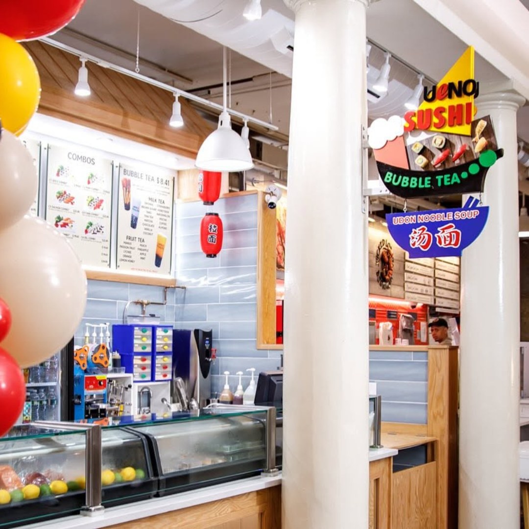 MeaghanSwenemm's tweet photo. 4 Reasons to Visit Quincy Market This Summer! • Endless foodie favorites 
• Live street performers 
• Historic Boston charm 
• Great people-watching 

A Boston summer tradition you won’t want to miss! Photo credit: Faneuil Hall Marketplace https://t.co/2AT2Doz1NI