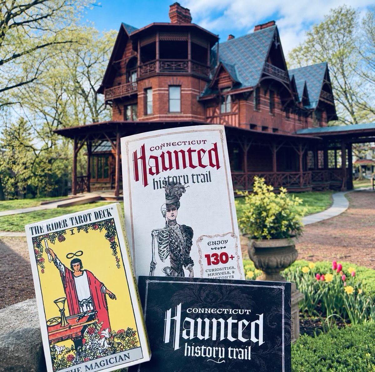 TwainHouse's tweet photo. A hauntingly good kickoff. 👻🎩

We were thrilled to welcome participants of the new Connecticut Haunted Trail to the Mark Twain House & Museum yesterday for photos and video as part of the official launch. Thank you to Connecticut Tourism for including us as one of the featured stops on this exciting statewide trail celebrating Connecticut’s spookier side.