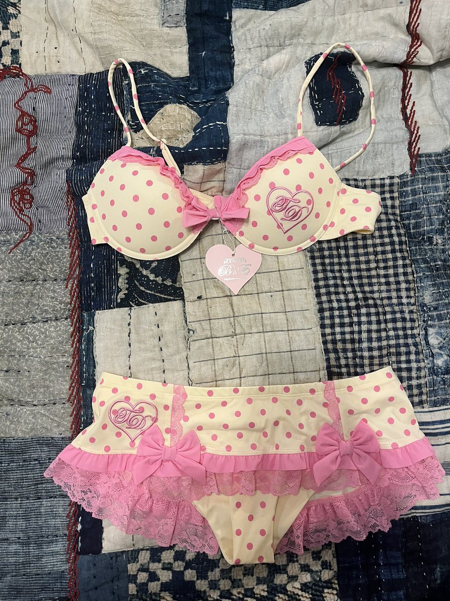 GEEJAY____'s tweet photo. New bikini ^0^!!!!! https://t.co/ZOSvUmANT7