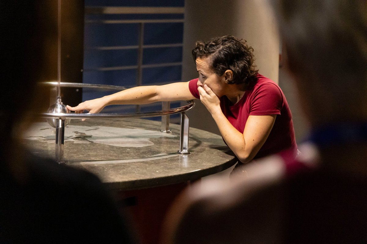 museoelder's tweet photo. En el marco del "TE MUDAS FEST" el Festival Internacional de Música, Teatro y Danza se ha compartido en el museo, un espacio de juego y exploración escénica junto a Alberto Velasco, actor y creador imprescindible de la escena española. 

✅  https://t.co/NbbvyQ6iRM 

#30temudas https://t.co/8p0Q9r7cLS
