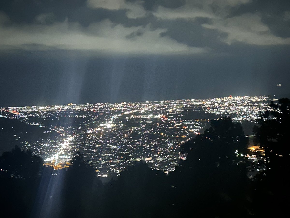 Romachi_325's tweet photo. 夜景見てきました https://t.co/1iRalfQgZG