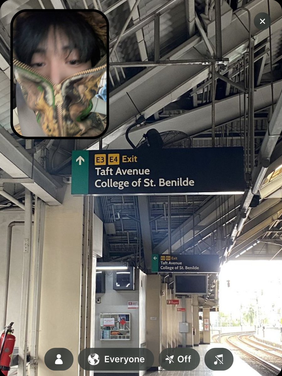 tsbleus's tweet photo. taesans bereal as a multimedia arts student in st. benilde https://t.co/Fb4XV41gJY