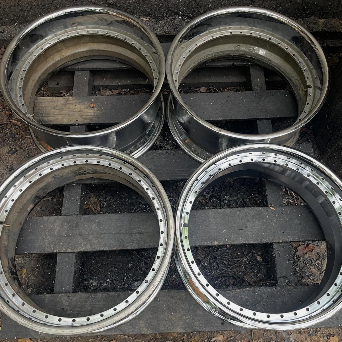 DavisBoken's tweet photo. 22-inch Forgiato barrels in gloss black powder coat—OEM black. https://t.co/ZbvferHVsF