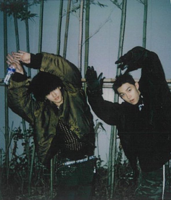 eyesonryul's tweet photo. please never ever separate my boys 🥹🫂 https://t.co/yfUNHypw6x