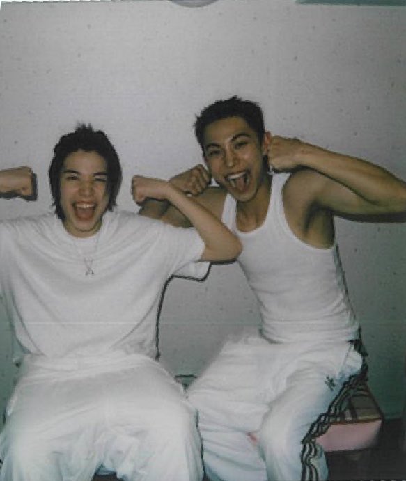 eyesonryul's tweet photo. please never ever separate my boys 🥹🫂 https://t.co/yfUNHypw6x