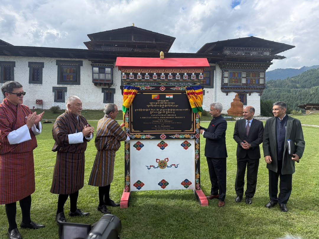 BROindia's tweet photo. #BROIndia
#ProjectDANTAK #IndiaBhutanFriendship #DeshKaBRO
Strengthening Bhutan–India Connectivity 🇧🇹🇮🇳
The 80 m long *Jagannathan Bridge*, constructed by Project DANTAK@BRO, was virtually inaugurated on 16 Sep 2026 by Shri Lyonpo D.N. Dhungyel, Minister of Foreign Affairs and External Trade, Bhutan, and Dr S. Jaishankar, Minister of External Affairs, India.
A vital link connecting Samdrup Jongkhar with Trashigang, the bridge strengthens the movement of people, goods and services and reinforces enduring Bhutan–India friendship.
JAI HIND 🇮🇳
@rajnathsingh
@DrSJaishankar
@SethSanjayMP
@PMBhutan
@tsheringtobgay
@FMBhutan
@SpokespersonMoD
@adgpi
@PIB_India
@ians_india
@ANI