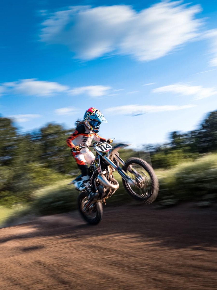 ElfredaPred6's tweet photo. Is it the weekend again? Time to gear up, start the bike, and hit the track. Who’s riding this weekend? https://t.co/btNW9RDf58