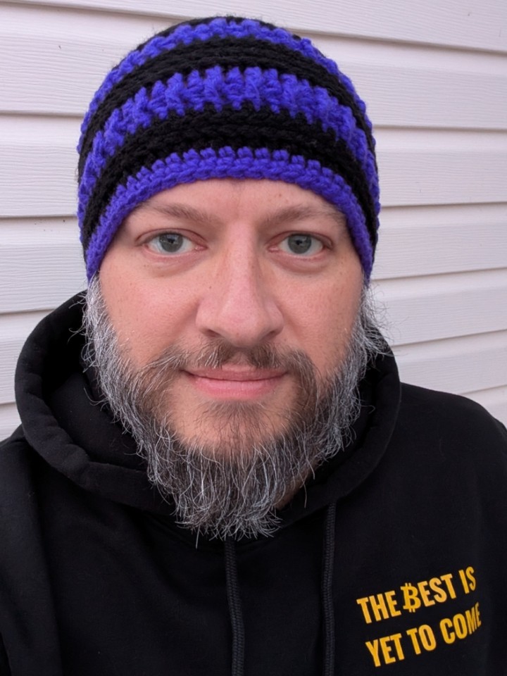 SynthiaArea's tweet photo. The best is yet to come. That hoodie’s message hits differently when you’re building freedom tech. Pura Vida, everyone. https://t.co/EKSqQN9liL