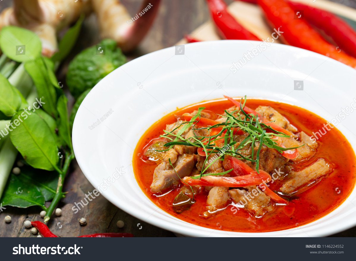 Jasminaey's tweet photo. Craving bold, warm flavors Our new Thai basil coconut curry with tender chicken and jasmine rice hits different tonight! https://t.co/TJ6LpLXB6U