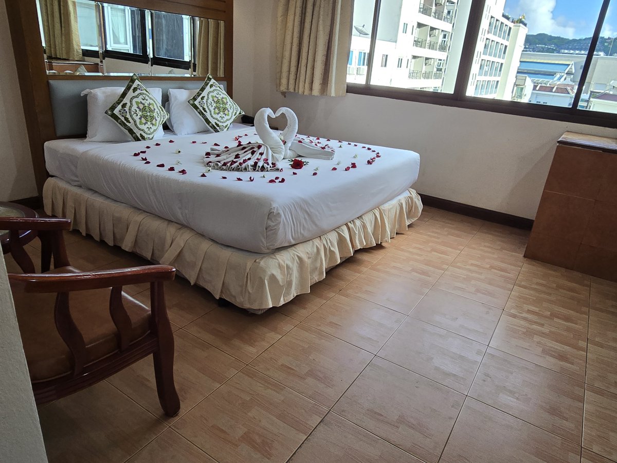 SabaSuitesPh's tweet photo. Saba Suites Phuket

centara beach hua hin 
centara grand beach resort villas hua hin 
centara hotel hua hin thailand 
centara hotel huahin

#ซอโซ่ล่ามธีร์FinalEP
#GranHermanoGeneraciónDorada https://t.co/LleVnK1Xf9