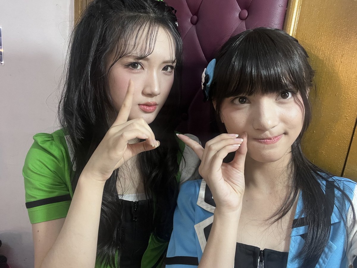 A_VirgiJKT48's tweet photo. YEYEY THANKYOU RAMUNE TUDEI✅, MAKACIH YA TIATI DI JALAN LOVE!💛💘💗 https://t.co/OZiwJpLNXR