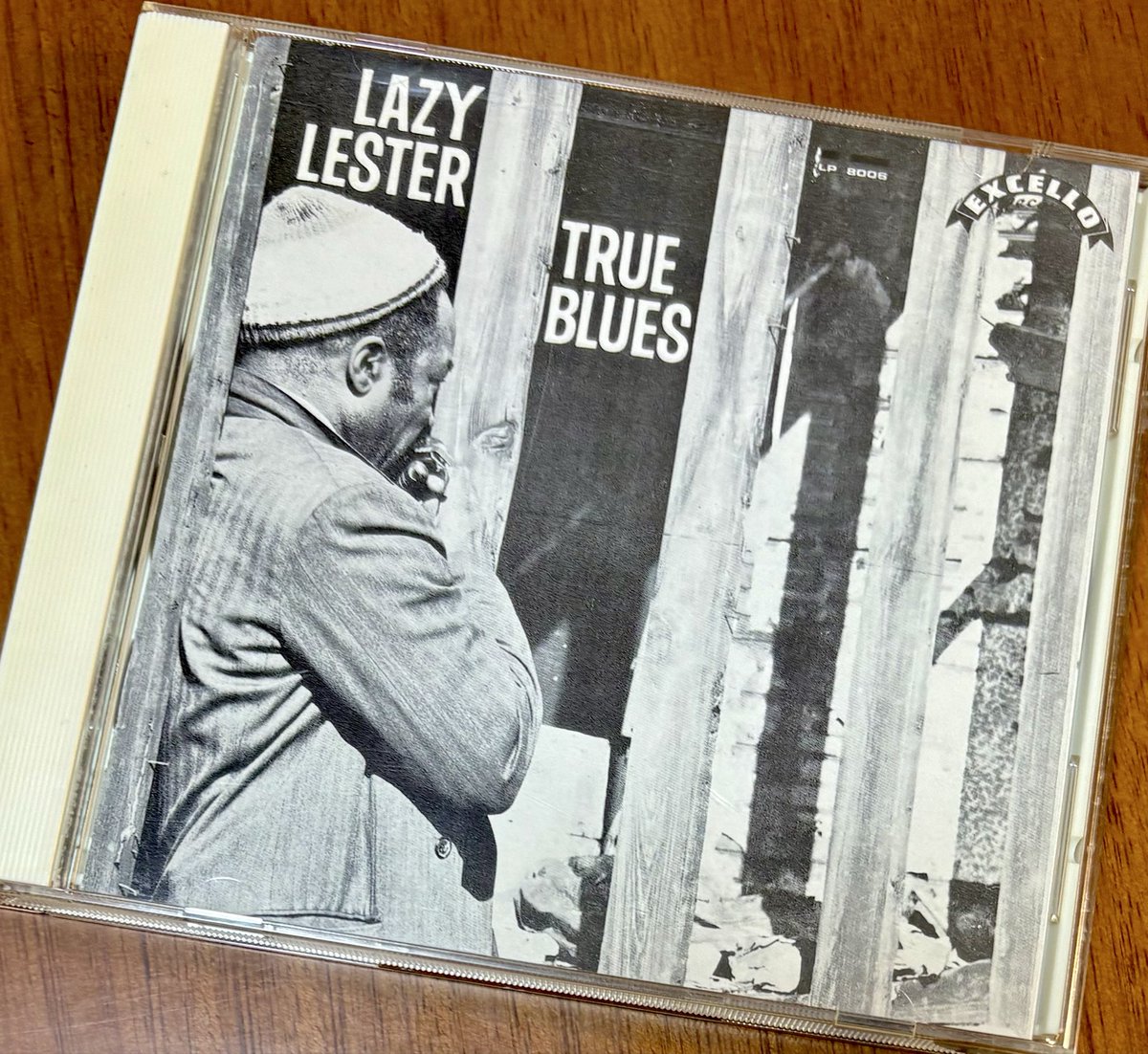 m527y's tweet photo. 今宵はこんなブルースでパワーチャージ😌💿🎶
#LazyLester #TrueBlues #bluesharp
https://t.co/z701yVZt0l https://t.co/Qyw4DNEb0l