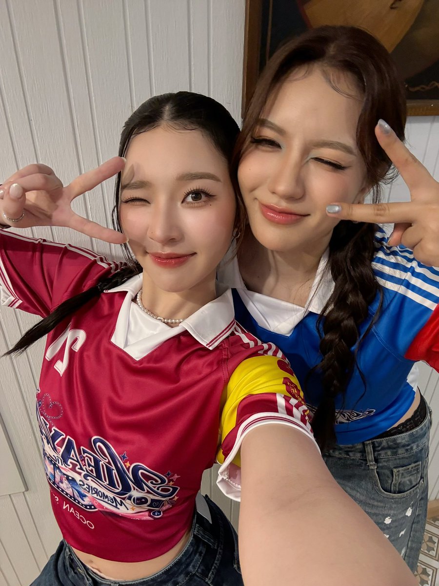 ayaorapan's tweet photo. วันนี้สนุกมากๆเลยค่ะ ดีใจที่ได้ทำกิจกรรมหลายอย่างกับทุกคนนะคะ! 💖🩵🙌🏻✨
วันนี้ทีม Blue& Pink ทุกคนเก่งมากๆเลยย
เดินทางกลับบ้านปลอดภัย พักผ่อนเยอะๆน้า
ห้ามป่วยน้า วันนี้ตากฝนด้วยค่ะ อย่าลืมกินยาด้วยนะคะ วันพรุ่งนี้เจอกันอีกน้าา🫶🏻
ขอบคุณทุกคนที่มาร่วมสนุกกับมี่เอญ่านะคะ
ขอบคุณทีมหน้าจอที่คอยส่งกำลังใจให้ด้วยค่ะ น่ารักมากๆเลย Love you so much!
Our PlusA 💕

MIEAYA MEMORIES IN MOTION
#MieAyaXOceanStar