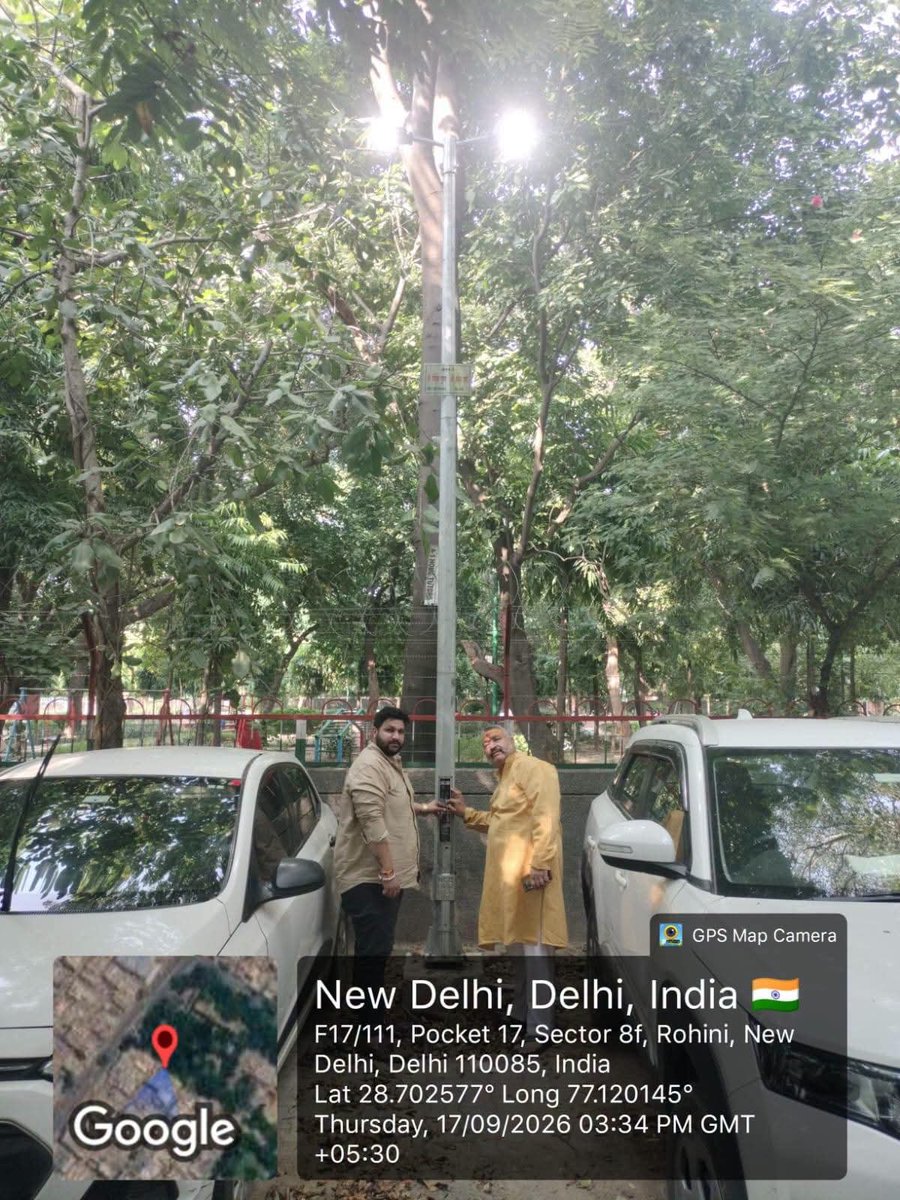 praveshwahi's tweet photo. प्रधानमंत्री श्री @narendramodi जी के 76वें जन्मदिवस के अवसर पर अपने वार्ड 53 में 76 लाइटों का शुभारंभ कर क्षेत्रवासियों को बेहतर प्रकाश व्यवस्था की सौगात दी। साथ ही, क्षेत्रीय वार्ड कार्यालय को भी रोशनी से सजाया गया। #AshirwadKaDiya 

यह पहल क्षेत्र को अधिक सुरक्षित, सुगम एवं रोशन बनाने की दिशा में एक महत्वपूर्ण कदम है।

#HappyBirthdayPMModi #SevaSankalpAbhiyan #ViksitDelhi #JanSeva #SevaSamarpan #HappyBdayModiji