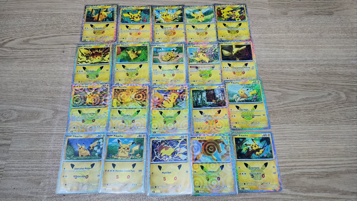 Venvenoo's tweet photo. Seneng dapat Pikachu tangga dan gak dapat dupe, sedihnya gak dapat Maushold sama sekali. Mau SAR Jirachi 😭 https://t.co/6ikOsNEpTk