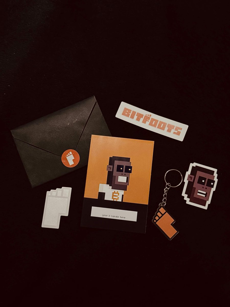 BITFOOTS_'s tweet photo. We flew out to Ordinals Asia in Hong Kong to hand out whitelist spots in-person and some small merch packs. 

Got to meet some notable figures in the space while we were there.

s/o to @ChartFu (yes he has a honorary) https://t.co/fkH2qCLSJO