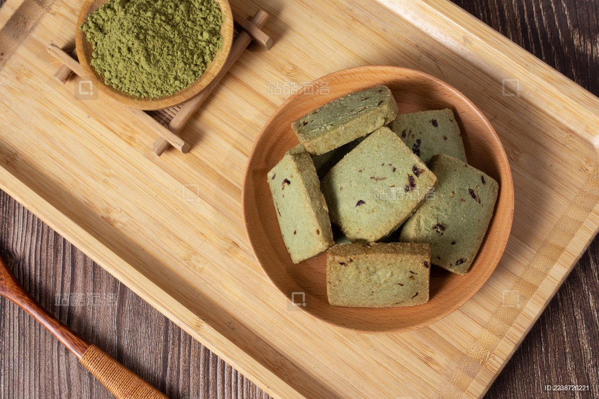 aislc919998's tweet photo. Just baked my first matcha white chocolate cookies  Chewy, aromatic, and full of melty chocolate chunks! Perfect cozy weekend win https://t.co/mpNpFM4biL