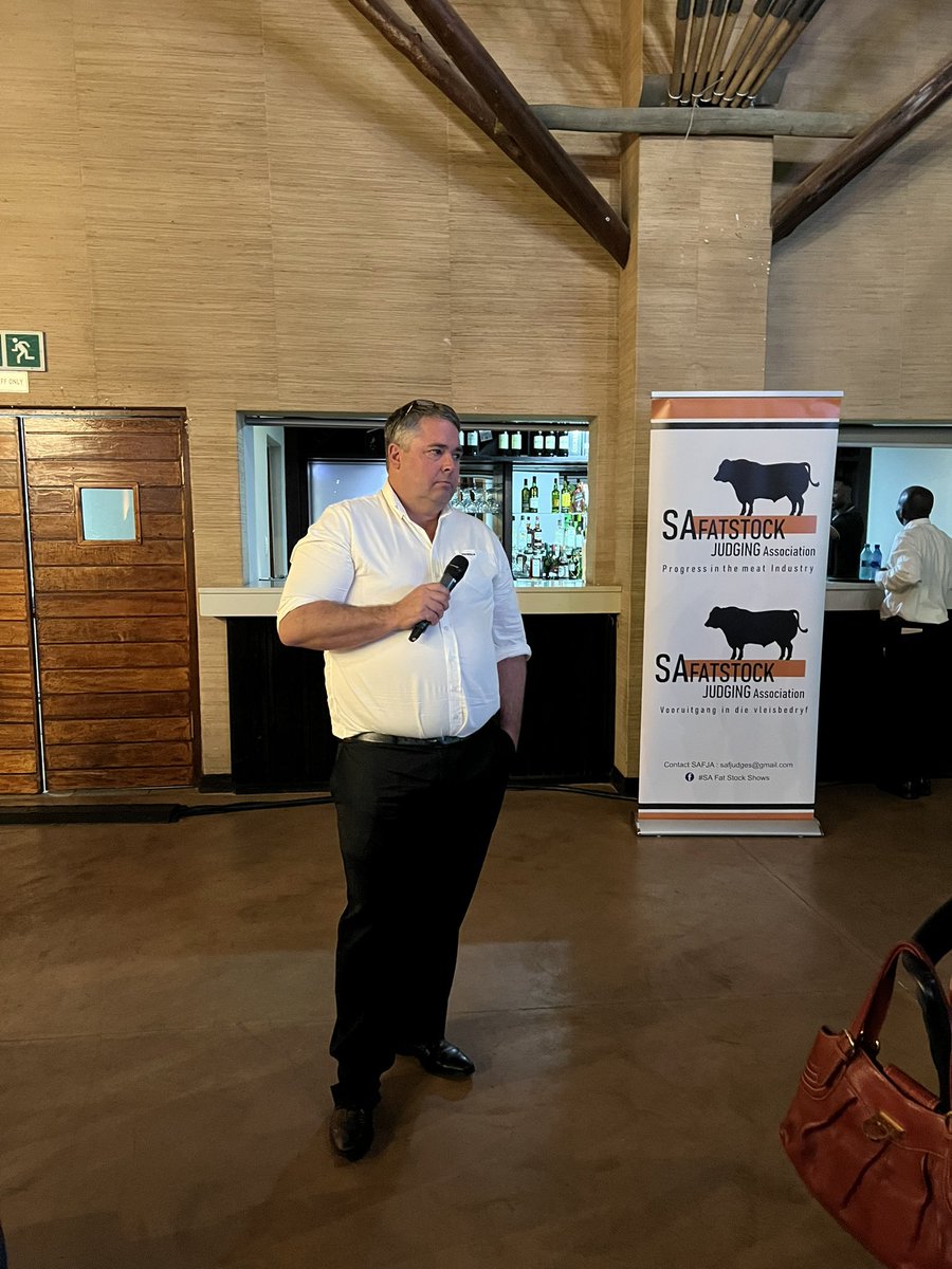 FarmersWeeklySA's tweet photo. According to Willem Wethmar, South Africa’s beef industry needs to produce for clearly identified markets if it wants to compete internationally.

Speaking during the Advancing efficiency: The carcass conversation at SAMIC’s 29th National Carcass Competition, Wethmar said South Africa could not compete with major producers such as Brazil on price alone, and needed to focus on product quality and the eating experience offered to consumers.