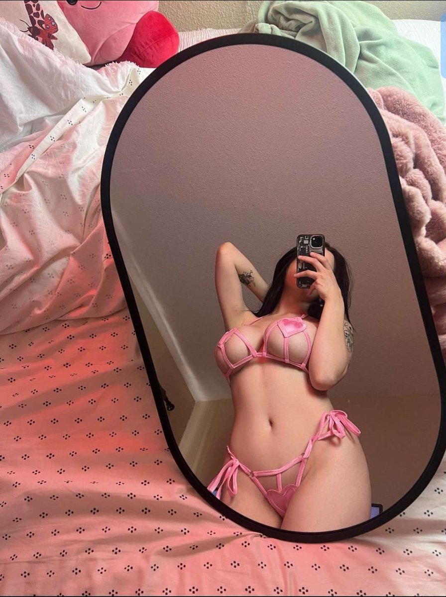 Lounahvft's tweet photo. need a man to use me till he gets tired 😩❤️💦 https://t.co/urY6kBP09v