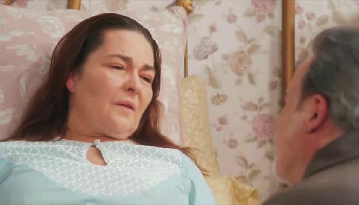 LatNove's tweet photo. #EugeniaCauduro (57 años) será la madre de #PilarIxquicMata (54 años) y abuela de @evacedenor (36 años) en #SaborATi https://t.co/fX9ljthlqK