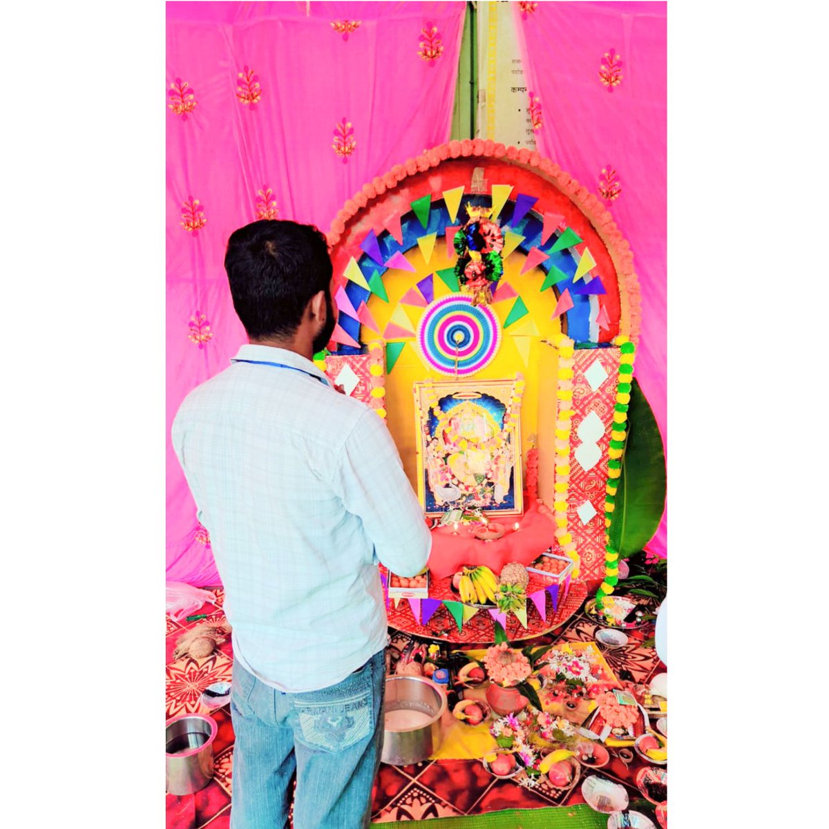 SSatnami123's tweet photo. Puja karte samay 🙏 https://t.co/S390sSzzDD