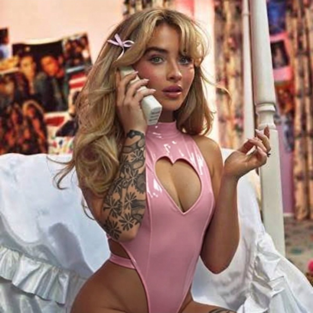BubbleLatex's tweet photo. Thats that me Espresso 

#wankbattle #pink #latex https://t.co/9ZbijvCwAm