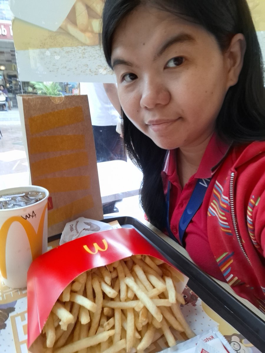xandz34's tweet photo. National Fries Days... 🍗🍚🍟🍔🥤🍦
#mcdo #mcdoph #fries #chicken #burger.... ()
📷 Aug 28- Sept 17, 2026 @mcdo_ph https://t.co/U5GraUhj7W
