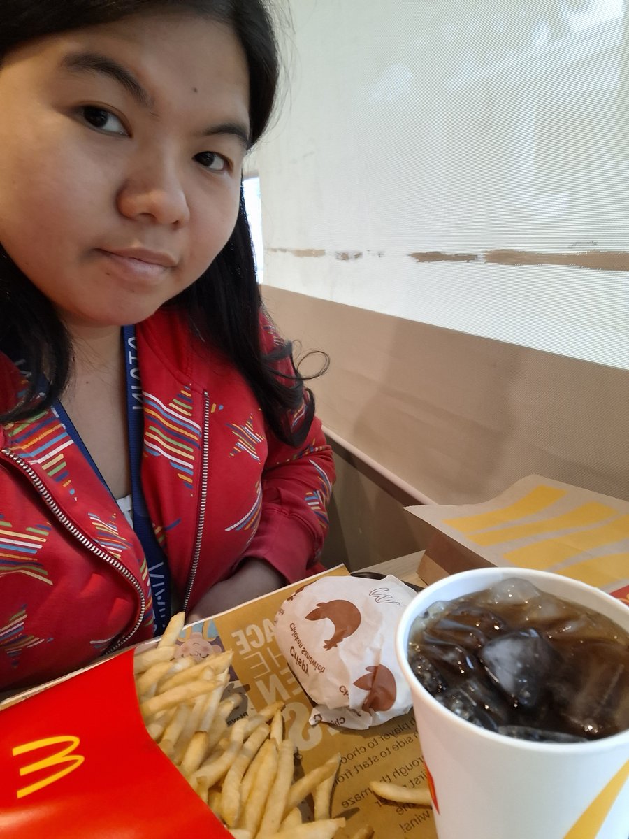 xandz34's tweet photo. National Fries Days... 🍗🍚🍟🍔🥤🍦
#mcdo #mcdoph #fries #chicken #burger.... ()
📷 Aug 28- Sept 17, 2026 @mcdo_ph https://t.co/U5GraUhj7W