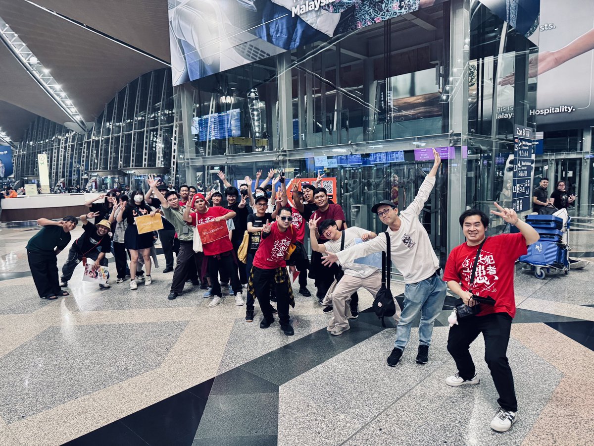 KAZUKIDZ's tweet photo. Malaysia heads! We’ll definitely be back, see you again!! https://t.co/hOVj1Kc0ze