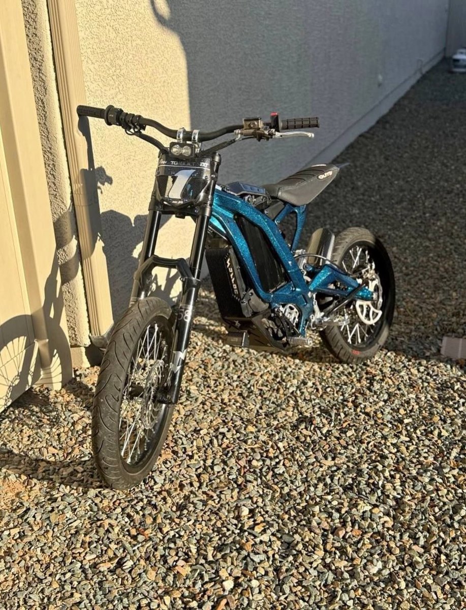 BerniceKepal's tweet photo. 2025 Sur-Ron Light Bee, built and ready. Price: $2, 200 https://t.co/L4kiXiKC4l