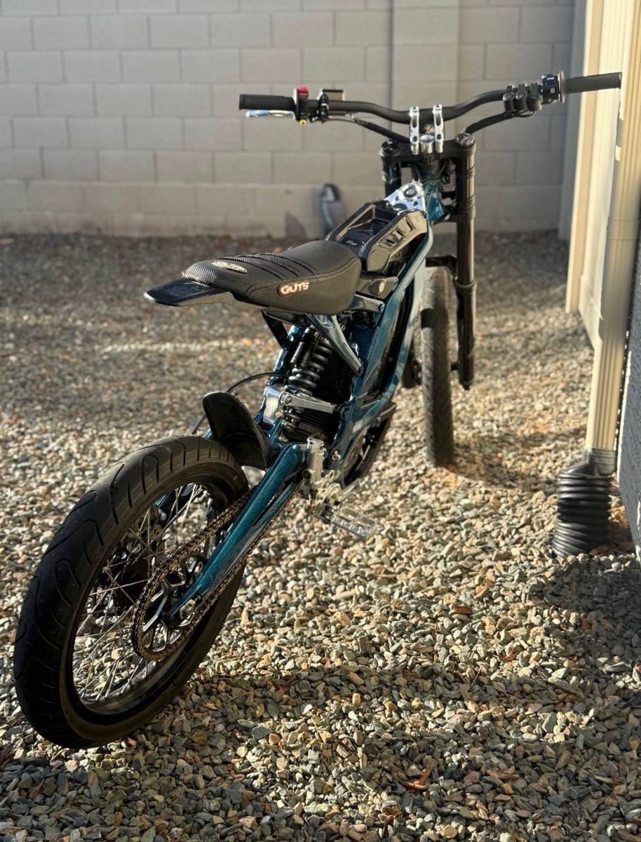 BerniceKepal's tweet photo. 2025 Sur-Ron Light Bee, built and ready. Price: $2, 200 https://t.co/L4kiXiKC4l