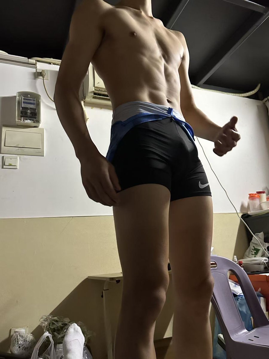 denghh1213's tweet photo. 体育生特辑😋😍 https://t.co/dLY94HR4sk