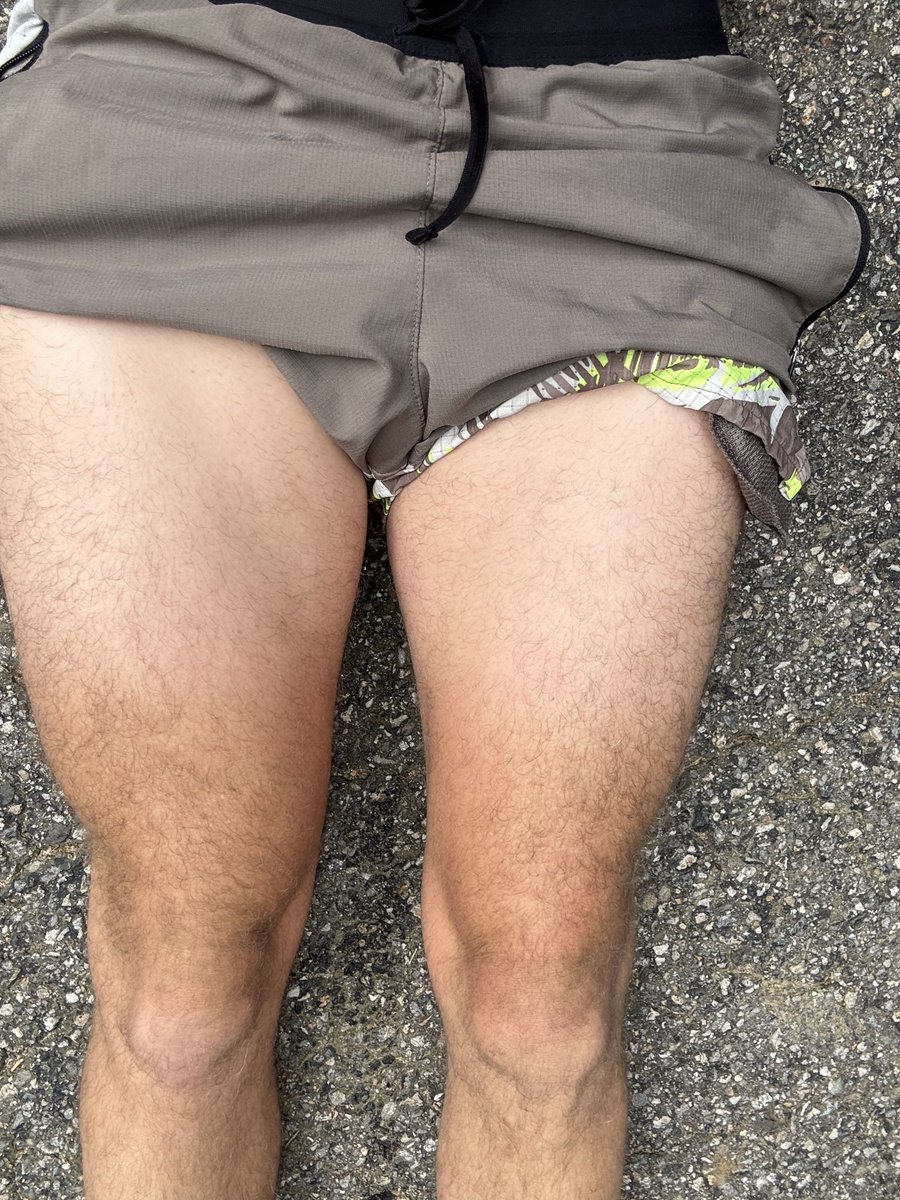 lakerunner603's tweet photo. thicc thigh thursday https://t.co/eXuLtTAsAV