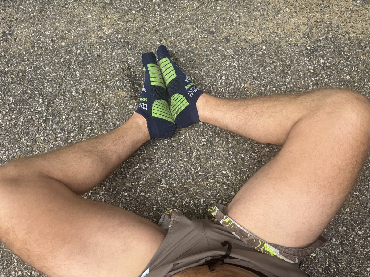 lakerunner603's tweet photo. thicc thigh thursday https://t.co/eXuLtTAsAV