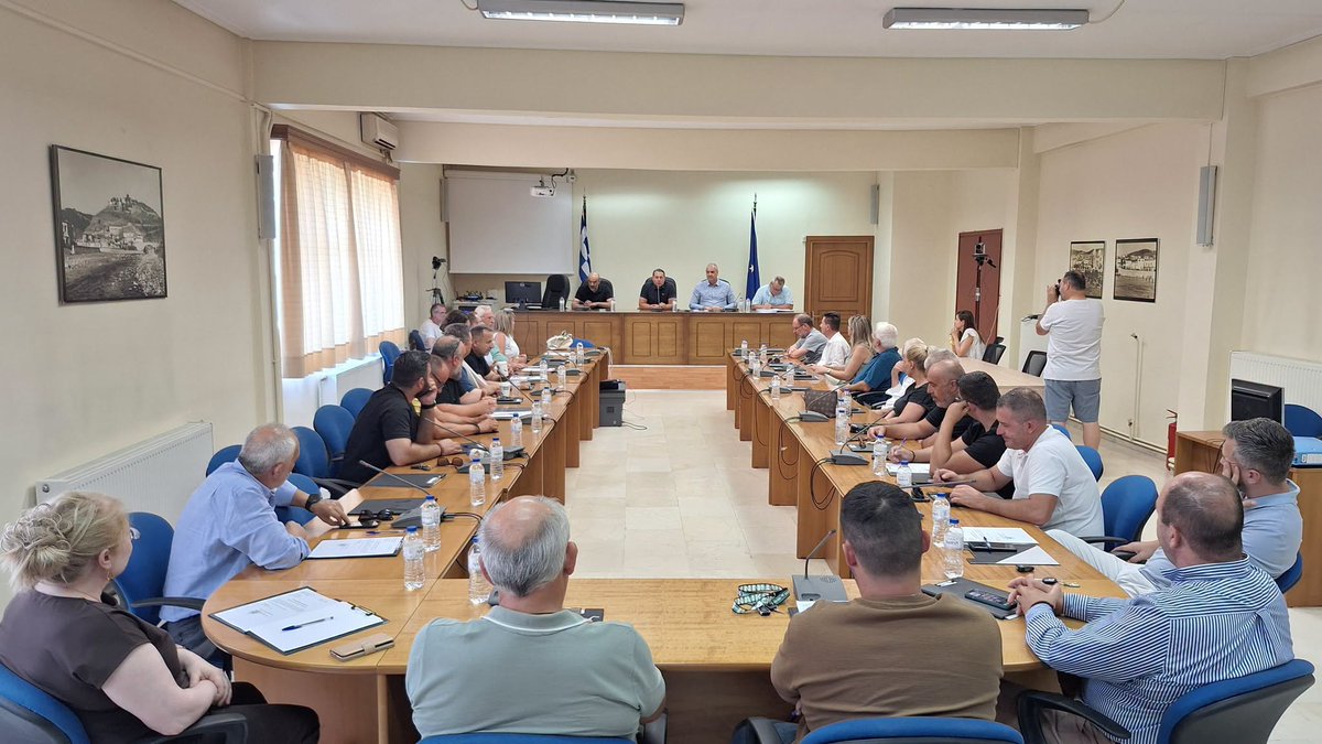 dimoselassonas's tweet photo. Νέος Πρόεδρος του Δημοτικού Συμβουλίου Ελασσόνας ο Κωνσταντίνος Πασχόπουλος.
#dimoselassonas

🔗 Περισσότερα: https://t.co/hC6G9SXBbD https://t.co/OVlQ6E0Jbd