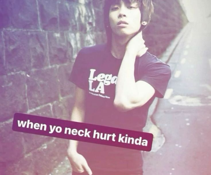 2kawaii4kaworu's tweet photo. when yo neck hurt kinda https://t.co/k9cCrH1bAy